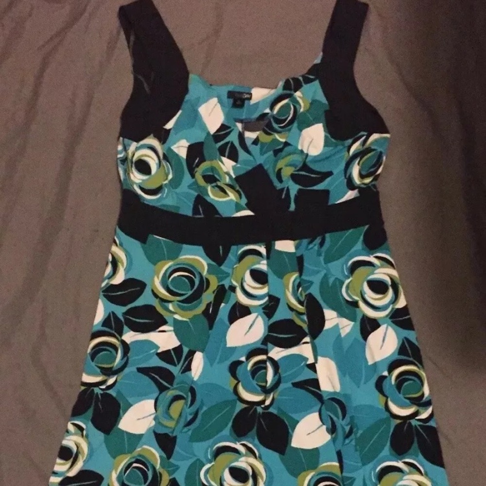 Women’s Large floral sleeveless East 5th dress